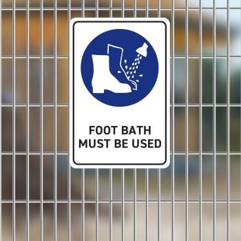 SS-DC-MAN011 -FOOT BATH MUST BE USED