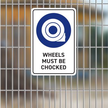 SS-DC-MAN035 -WHEELS MUST BE CHOCKED